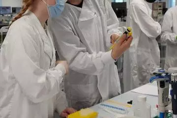 human science students in the lab
